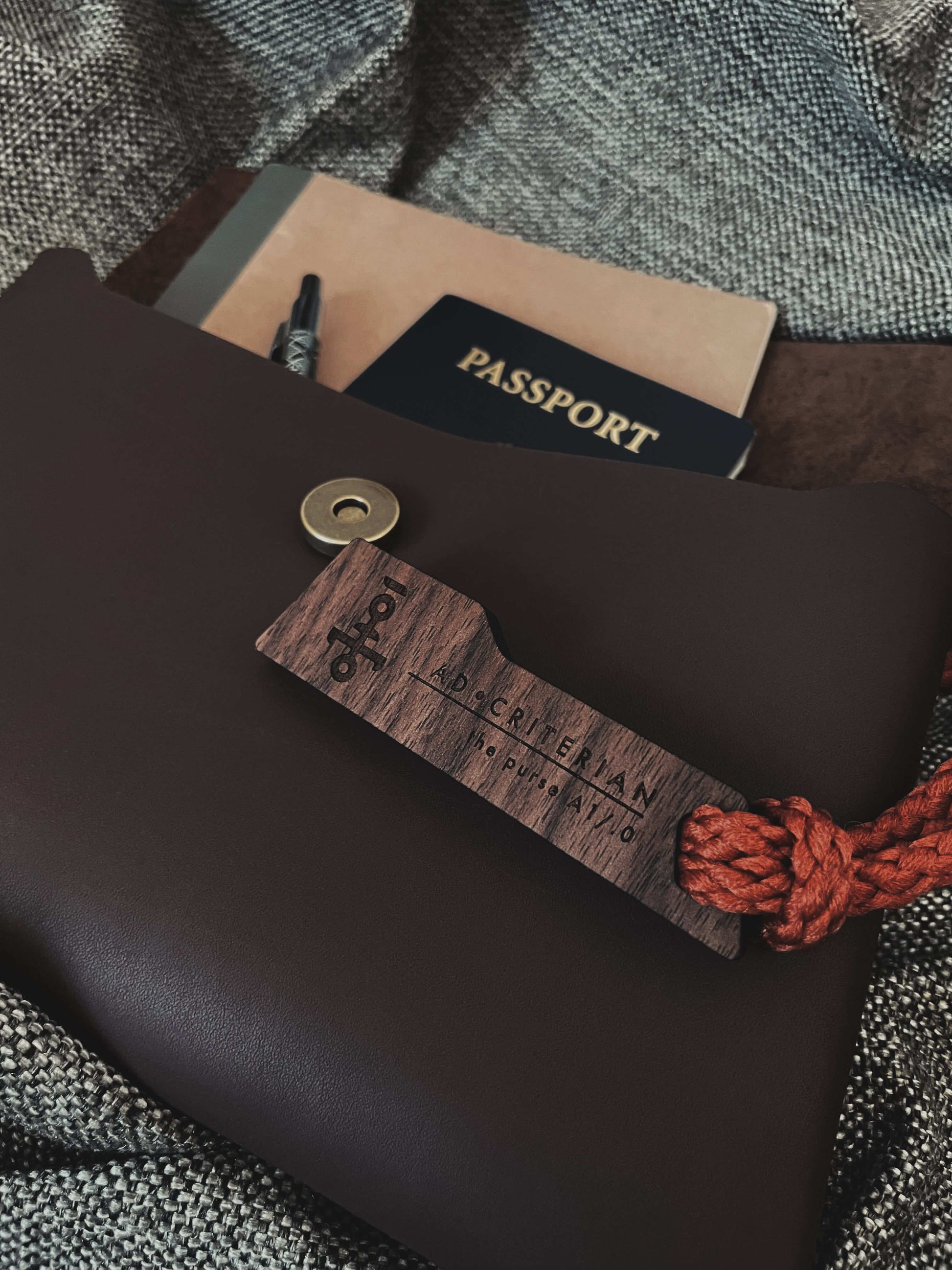 Adcritetian_Leather_HandBag_Wood_Tag